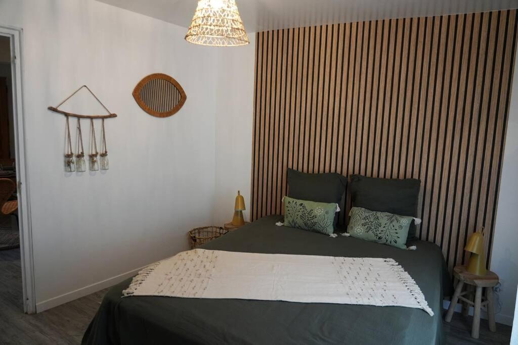 Le Joli'Mans, Appartement Refait A Neuf, Entierement Equipe, Pour 2 Personnes, Proche Quartier Historique Et Centre Le Mans Luaran gambar