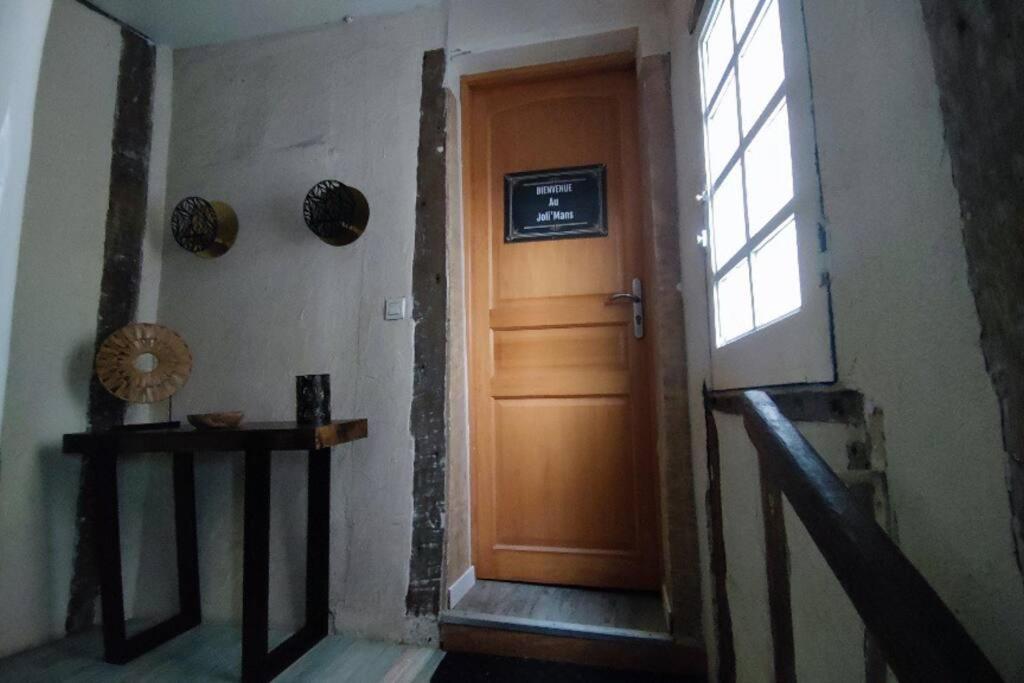 Le Joli'Mans, Appartement Refait A Neuf, Entierement Equipe, Pour 2 Personnes, Proche Quartier Historique Et Centre Le Mans Luaran gambar