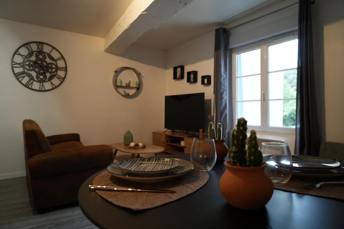 Le Joli'Mans, Appartement Refait A Neuf, Entierement Equipe, Pour 2 Personnes, Proche Quartier Historique Et Centre Le Mans Luaran gambar